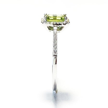 Moissanite & Peridot Ring – 925 Silver, 7x5mm Emerald Cut