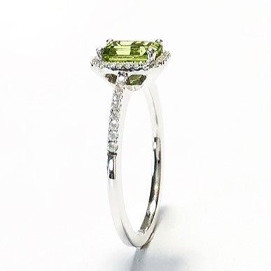 Moissanite & Peridot Ring – 925 Silver, 7x5mm Emerald Cut